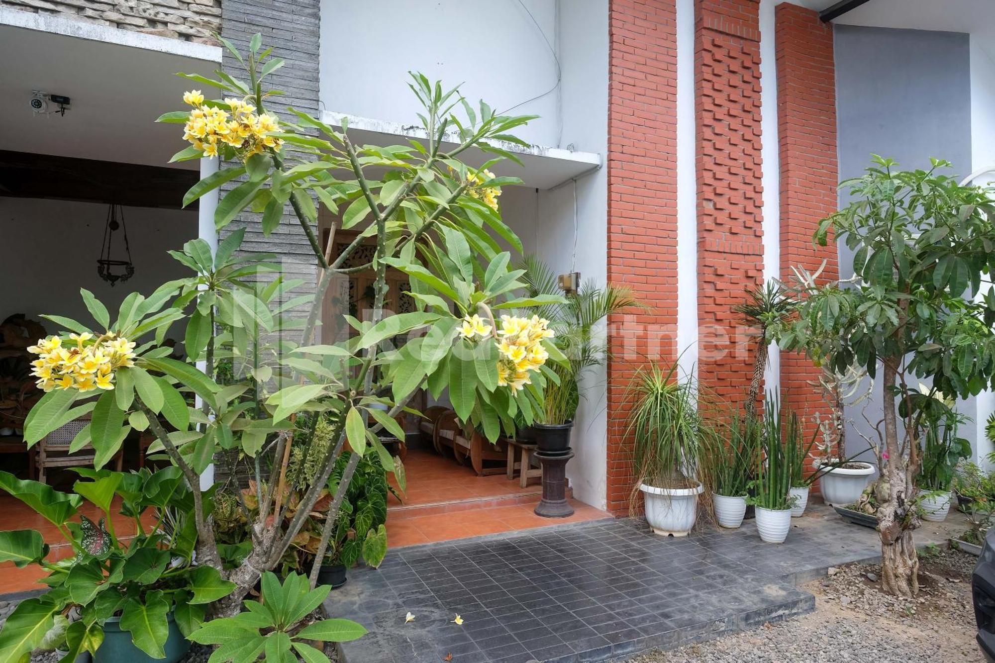 Hotel Ndliman House Near Ugm Jogja Mitra Reddoorz Kejayan Exterior foto