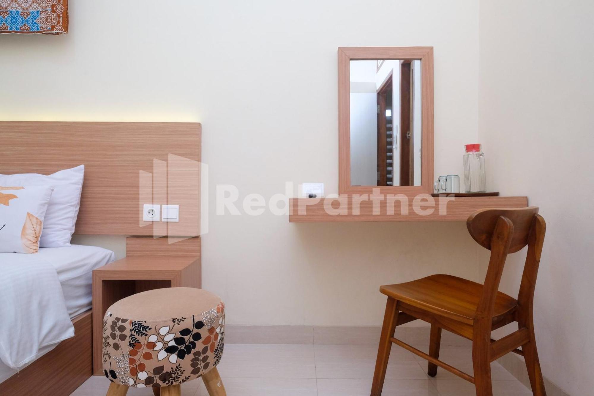 Hotel Ndliman House Near Ugm Jogja Mitra Reddoorz Kejayan Exterior foto