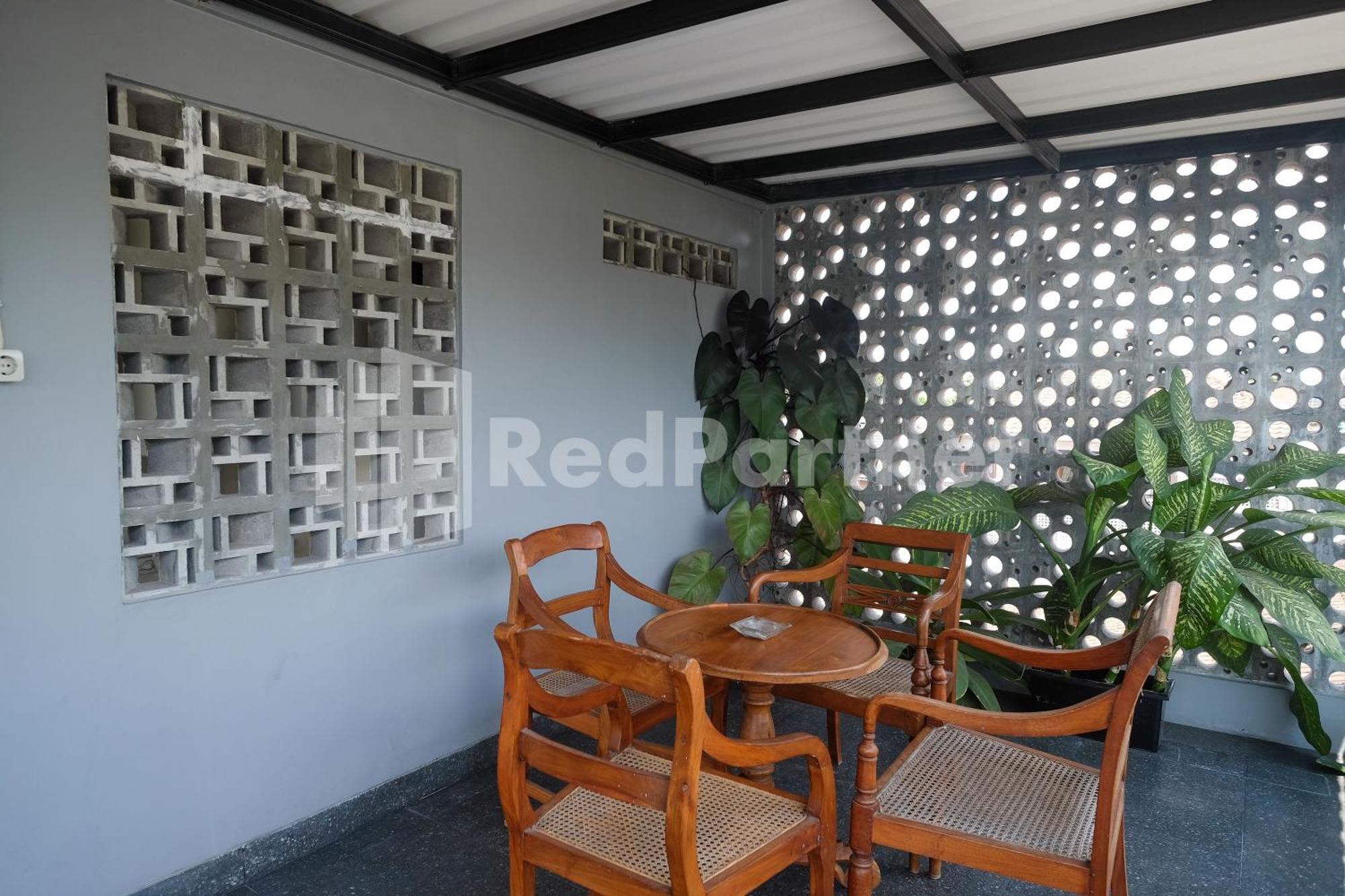 Hotel Ndliman House Near Ugm Jogja Mitra Reddoorz Kejayan Exterior foto